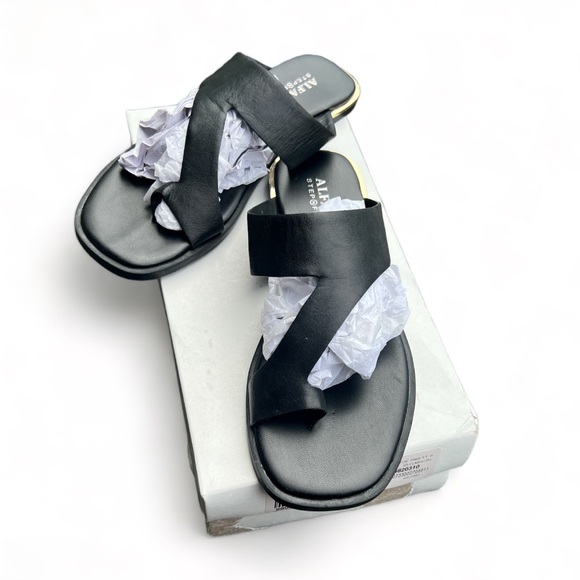 🖤🖤 ALFANI Womens Toe-Loop Asymmetrical Comfort Square Toe Slip On Sandals 6M - Picture 5 of 6